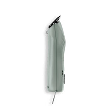 Load image into Gallery viewer, Wahl KMC+
Clippers & Trimmers, Dog/Equine Clippers, Equine Products
Brushless Motor, Clipper, Clipper Cordless, Corded, Cordless, Wahl
Dog grooming
Dog clipper