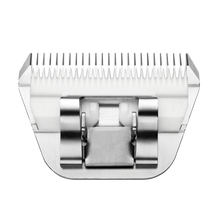 Load image into Gallery viewer, Perfect for grooming larger dogs, equine and livestock
Carbonized Steel
Resistant to Rust
Detachable Blades
A5 Blades, Size 4
Equine Blade, Geib, Horse, Wide
Andis