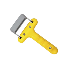 Load image into Gallery viewer, Coat Tender Carding Tool
Jodi Murphy Coat Tender
Medium carding tool
Coat Tender Medium blade
Medium density coat tool
Versatile carding blade

Carding tool for Terriers
Setter grooming tool
Spaniel de-shedding
Pug carding tool
Labrador Retriever grooming blade
Wire coat carding tool
Medium dog undercoat tool